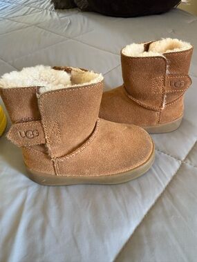 UGG Kids Suede Shearling-Lined Tan Boot